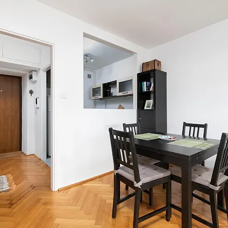 Rentplanet - Smolna Apartment *